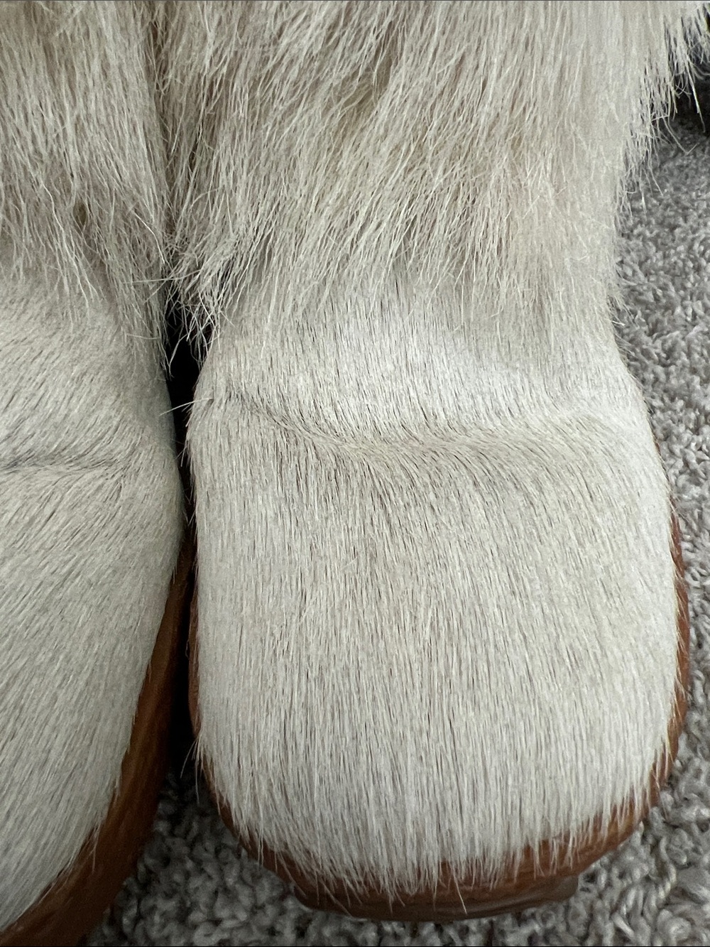 Real Fur Winter Boots in Cream with Brown Sole - Picture 6 of 13